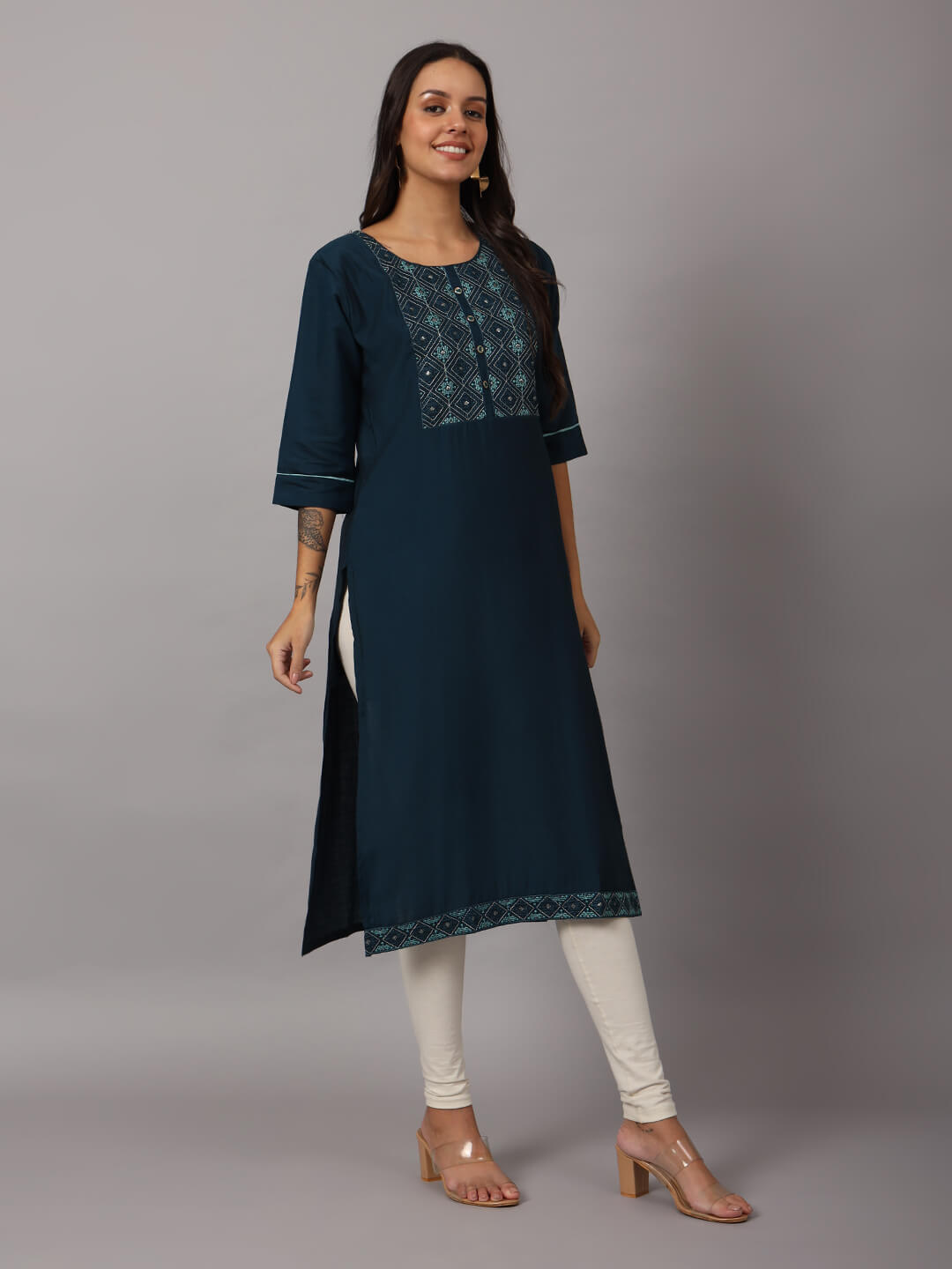 Women Embroidered Viscose Rayon Straight Kurti